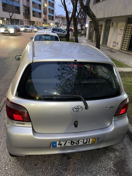Toyota Yaris 2000