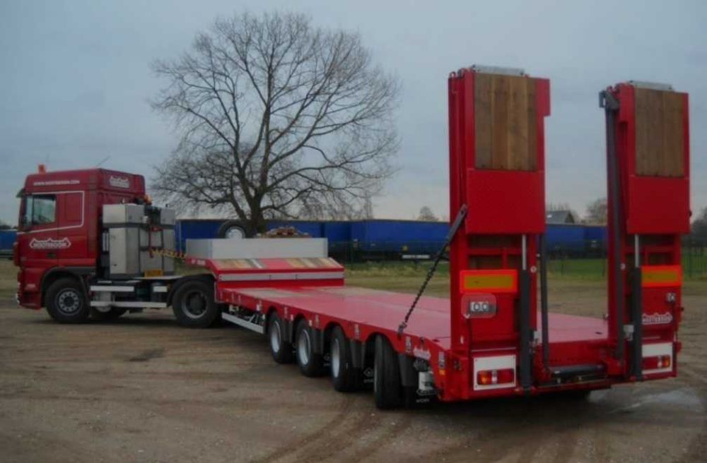 Послуги  АвтоКранів та СпецТехніки