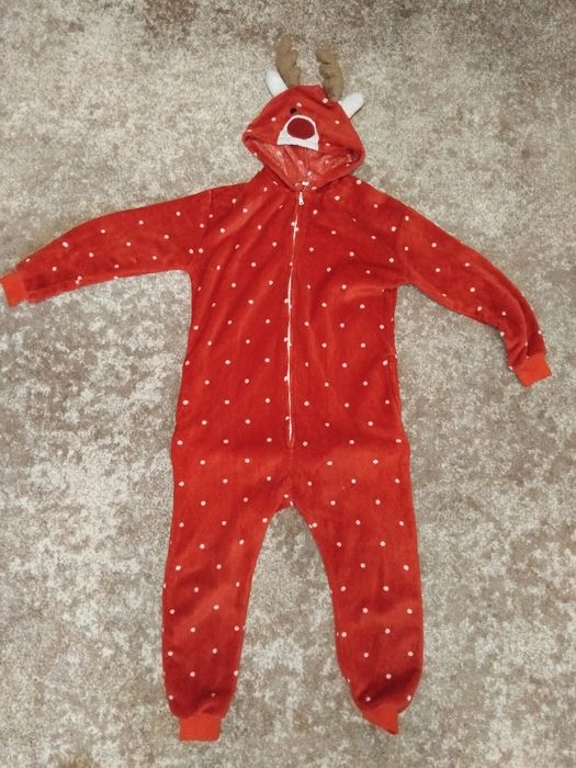 Одяг пакетом для дівчинки 9-10 років