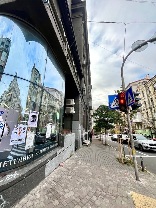 Офіс в історичному центрі Києва. 26м². Опалення Є. Золоті Ворота поряд