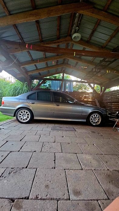 Bmw e39 2002r 2.5 benzyna