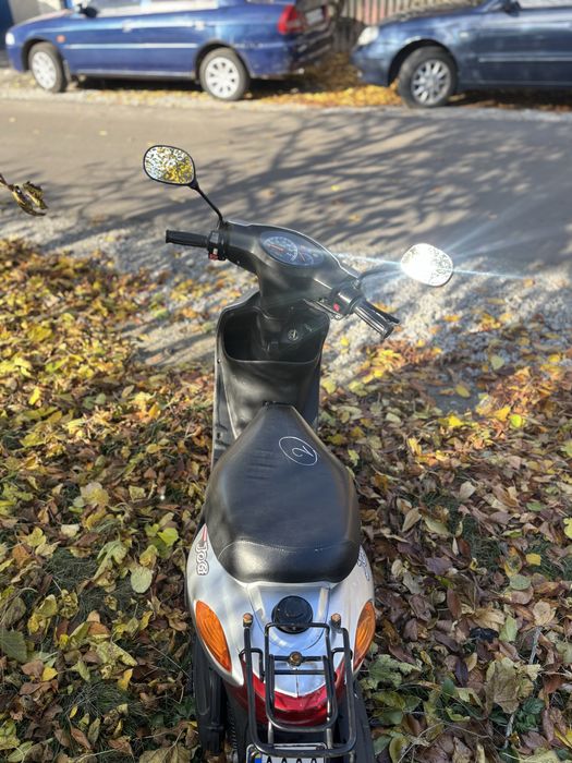 Продам скутер Yamaha Jog SA36(Інжектор , водянка , 4 тактний)Ямаха