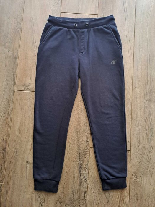 Spodnie dresowe 4F granatowe chłopięce -146cm