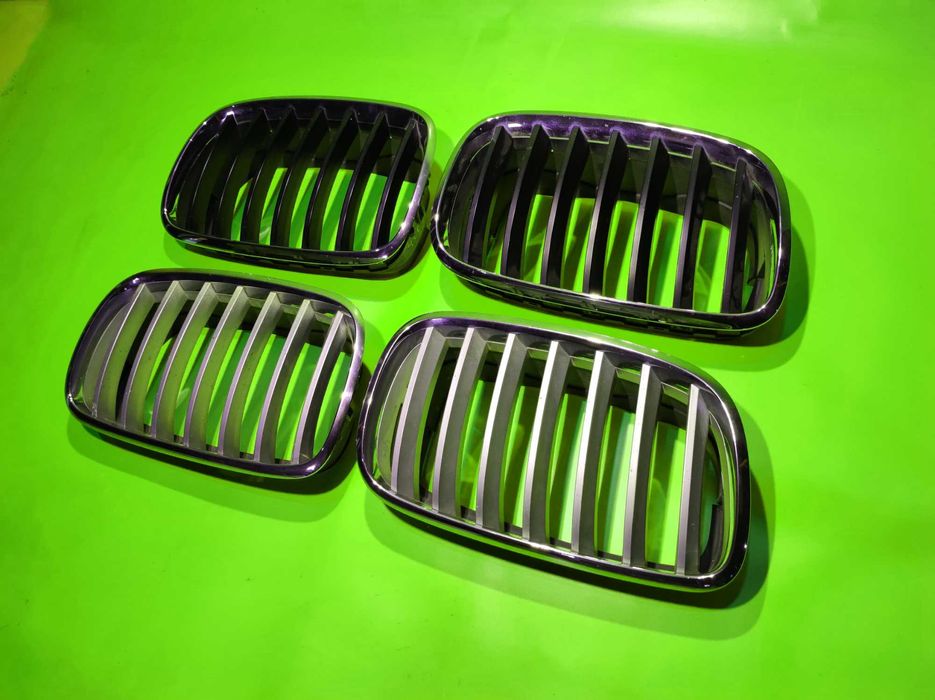 Решетки капота BMW X5 E70 E71 ноздри решітки радіатора БМВ Х5 Е70 Е71
