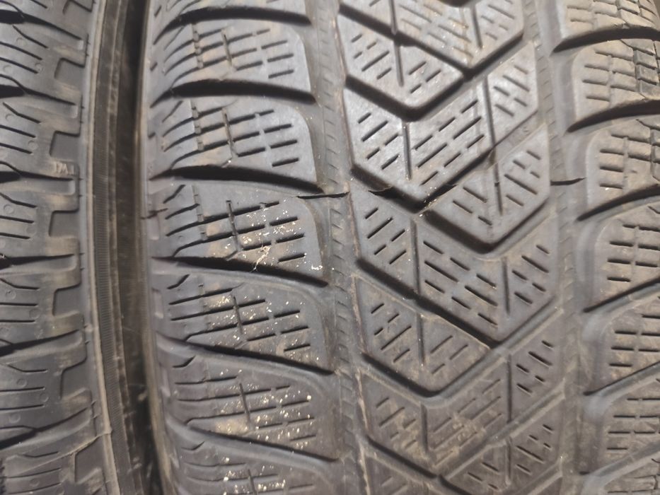 Шини Резина R17 (215/65/17) Pirelli, Всесизоні