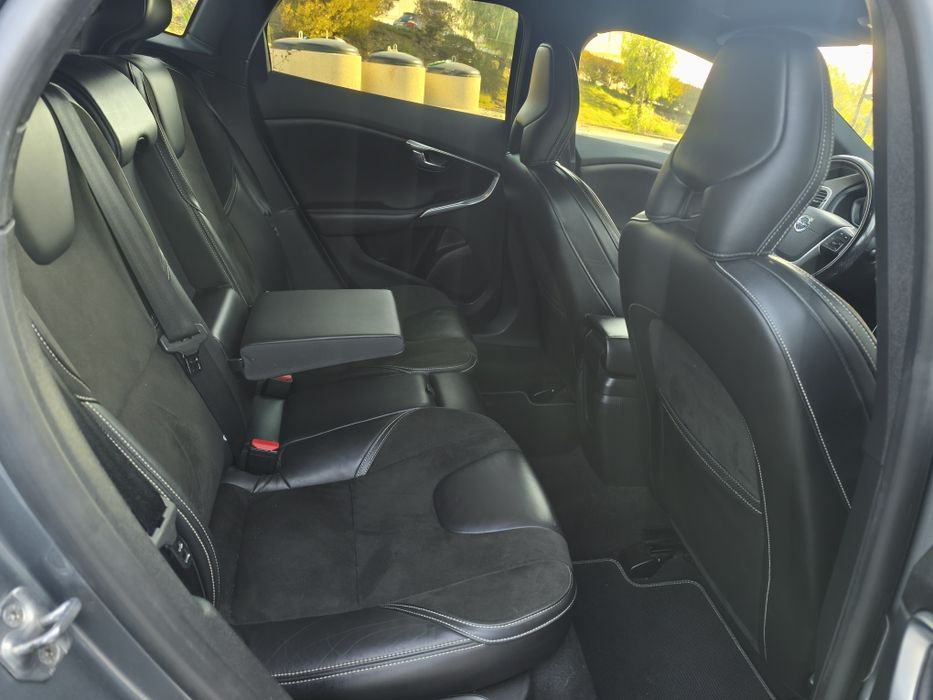 Volvo V40 2.0 R design Nova