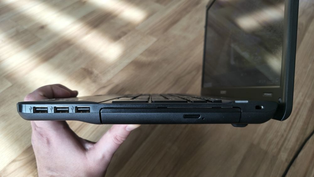 Laptop Sony Vaio i3 SSD500GB 8GB