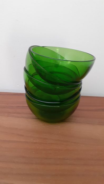 Taças sobremesa vintage antigas verde transparente