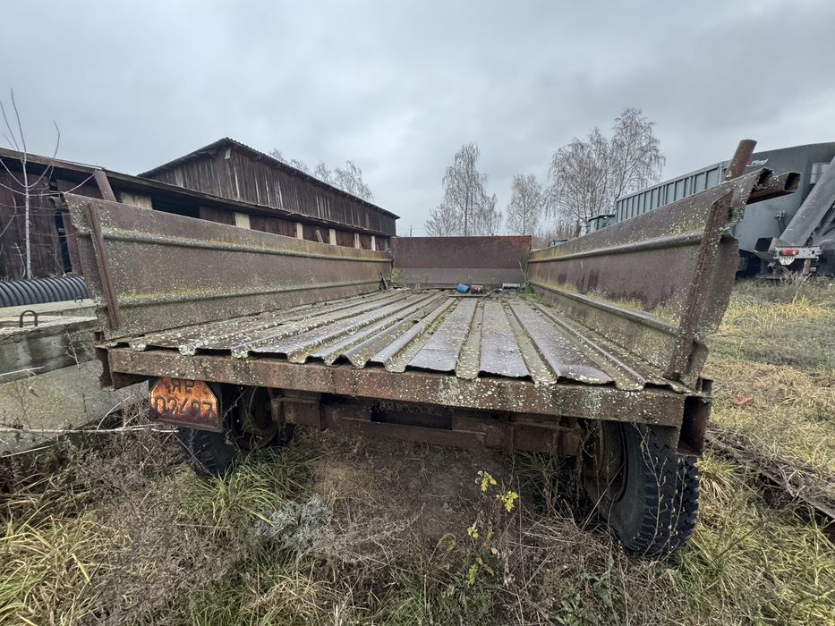 Прицеп тракторний