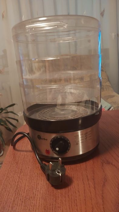 Parowar gotowanie na parze.