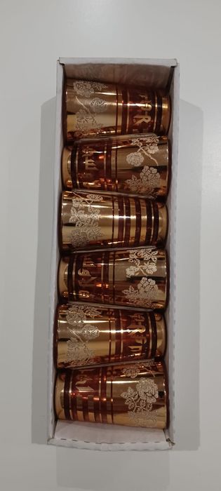 Copos de Chá em Bronze