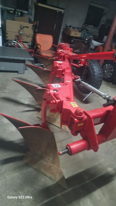 Pług cztero skibowy., Akpil Mix 40
