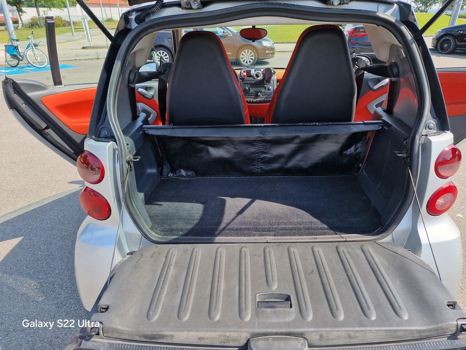 Smart four two coupe