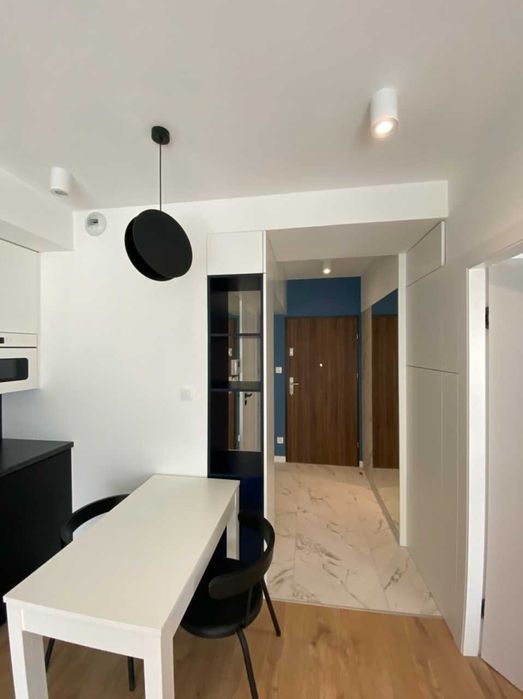 2 pok., 33 m2, balkon, 20 m od Rynku, idealne dla pary, winda, m. postojowe (opcja)