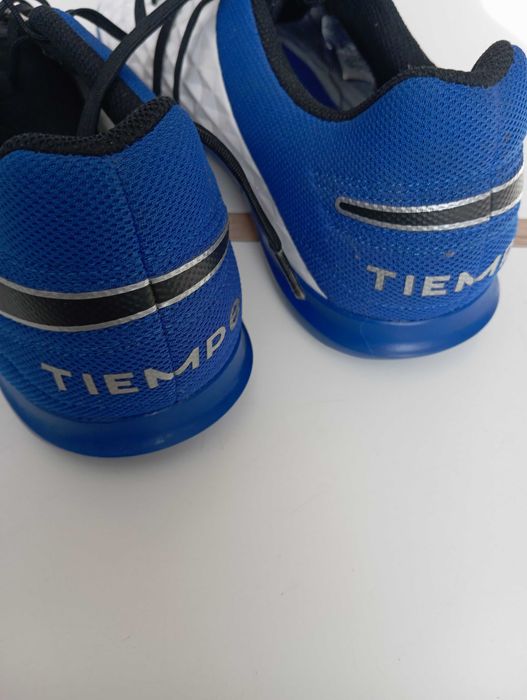 NIKE BUTY HALOWE  męskie tempo legend 8 róż. 44.6