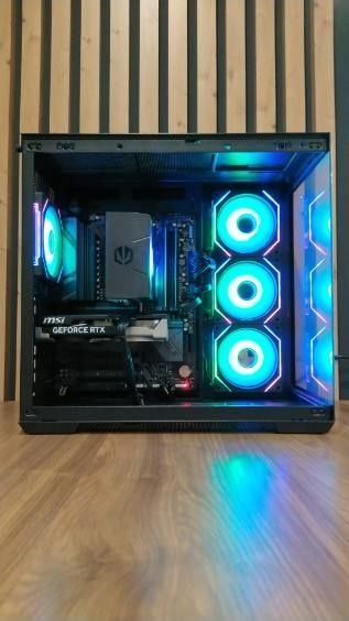 Komputer do gier_ Ryzen 7 8700_RTX 5060 8GB_32GB DDR5_SSD 1TB M.2 36Gw