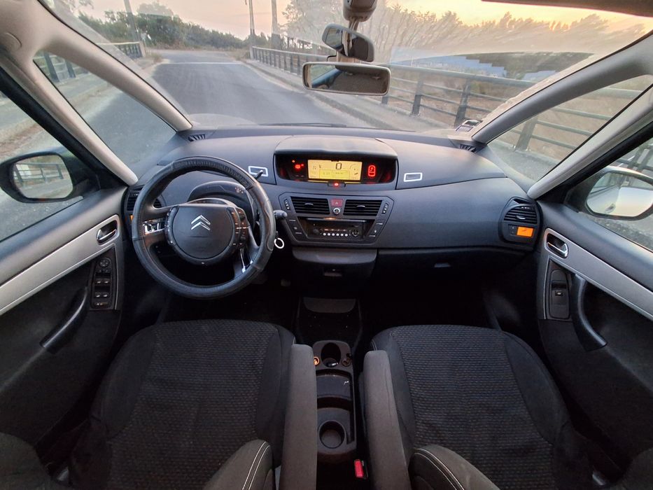 Citroën C4 Picasso — fotografia 12