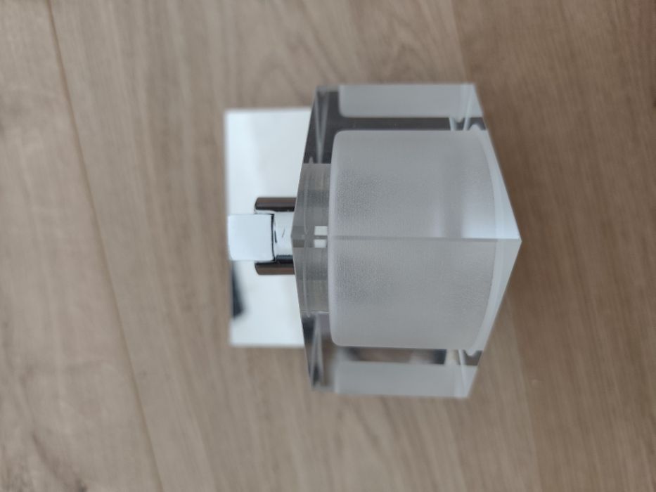 Lampa ścienna nowoczesna