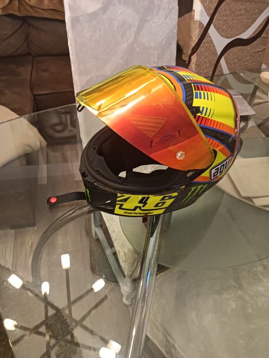 Agv pista gp valentino rossi edicçao monster