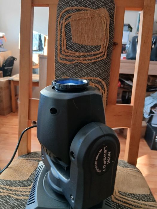 Ruchoma glowa LED  MINI spot reflektor dmx oświetlenie sceniczne