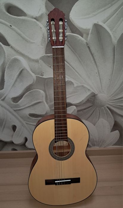 Gitara klasyczna Cort