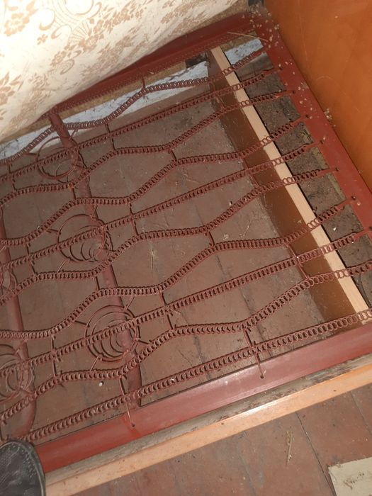 Продам Кровать, Лишко