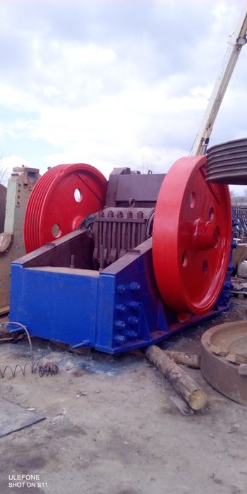 Щековая дробилка 1000/800