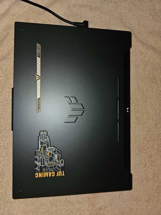 ASUS TUF Gaming A15 | RTX 4060 | Ryzen 7 | 32GB RAM | 1TB SSD | Como novo