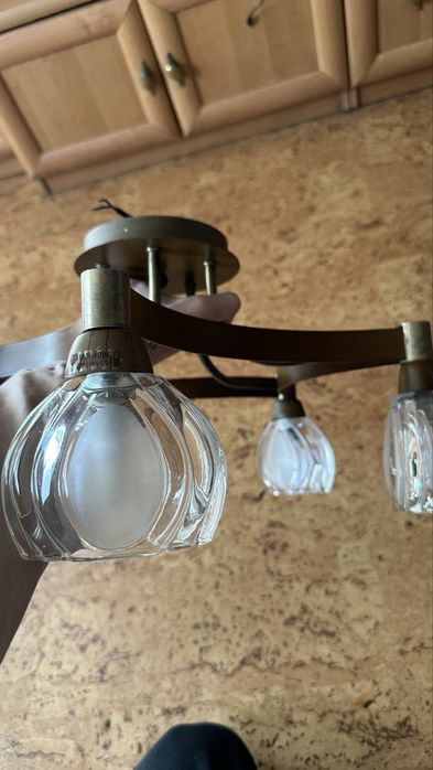 Потолочная люстра с 5 плафонами