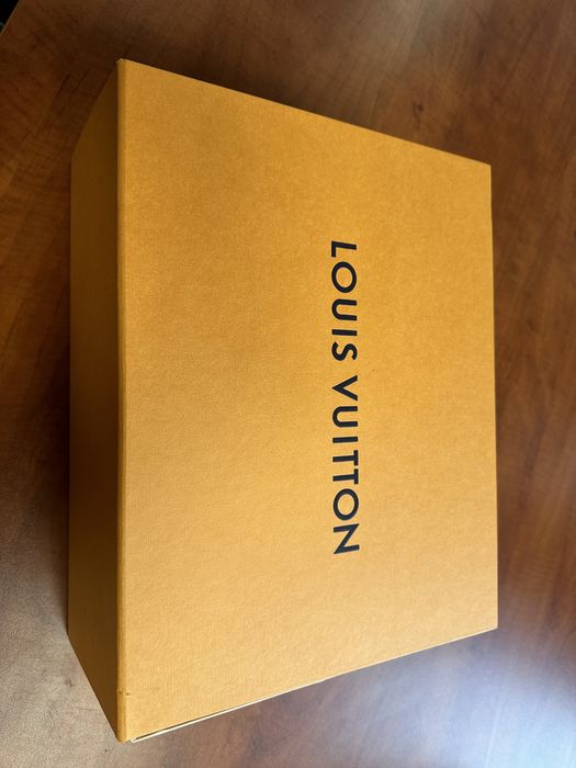 Vendo sapatilhas louis vuitton e Fendi