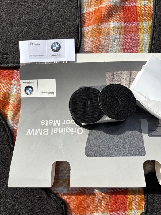 Oryginalne dywaniki BMW E81