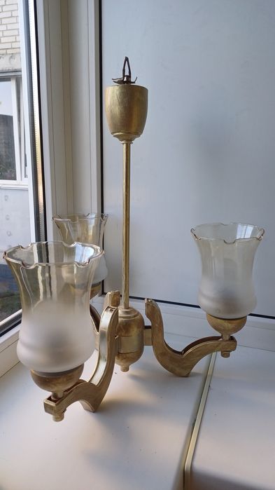 Люстра на 3 плафони