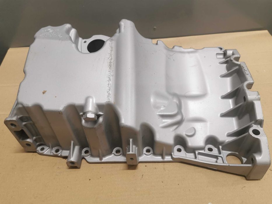 Audi A4 2.0 tdi miska olejowa