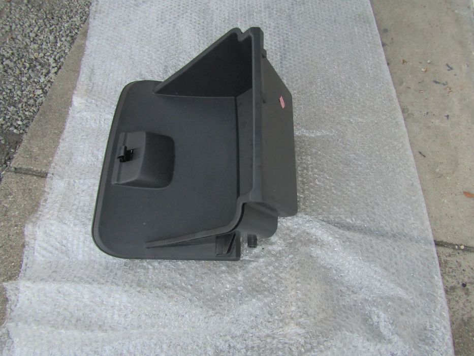 Porta luvas Citroen C3 ano 2003 a 2009 usado em bom estado