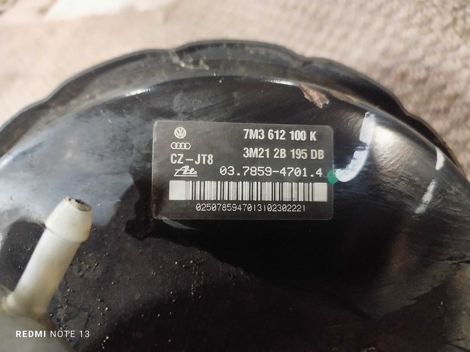 Вакуумний насос Volkswagen Sharan1996-2010рік 7M3 612 100K