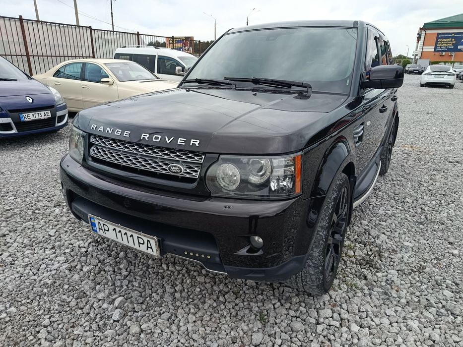 Range Rover Sport 2012 года 3.0 турбодизель полная комплектация в идеальном состоянии