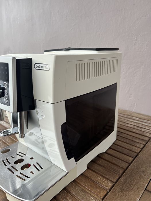 Кофемашина DeLonghi ECAM23.210