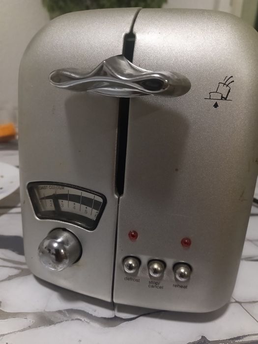 Toster Delonghi CT021
