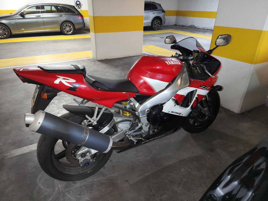 Yamaha YZF R1 de 2000 com 5000km!!! 100% original para coleccionadores