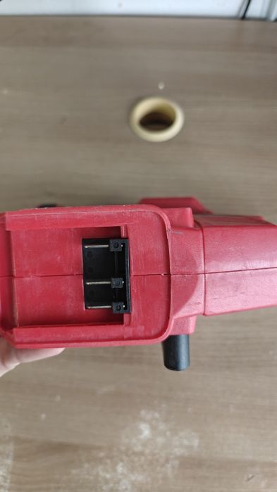 Gwoździarka aku Mitsutomo 18VLi-Ion stan nieznany