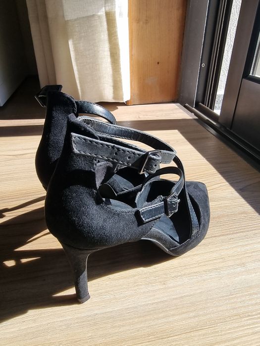 Sapatos Pretos Bershka 38
