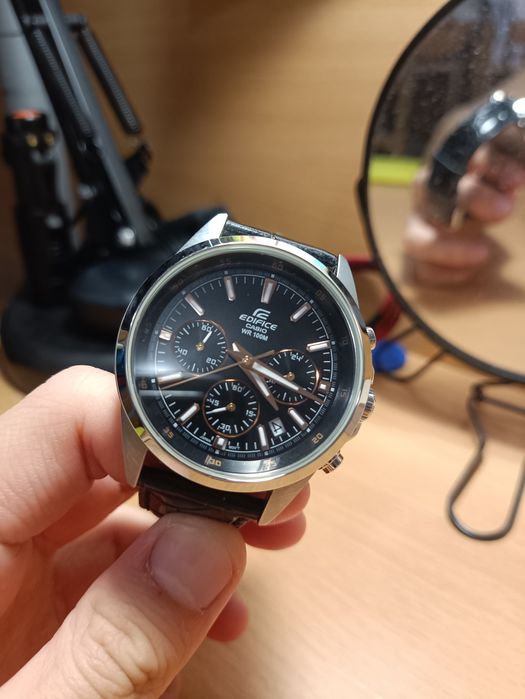 Casio Edifice EFR-526L Czarny skórzany pasek