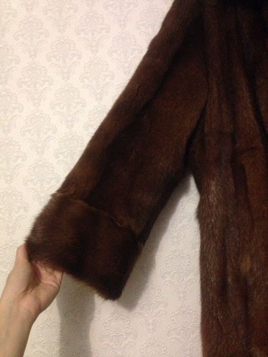 Гарна шуба з хутра степової норки.Великого розміру