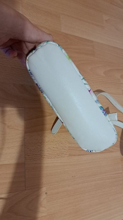 Torebka wittchen mała biała kwiaty