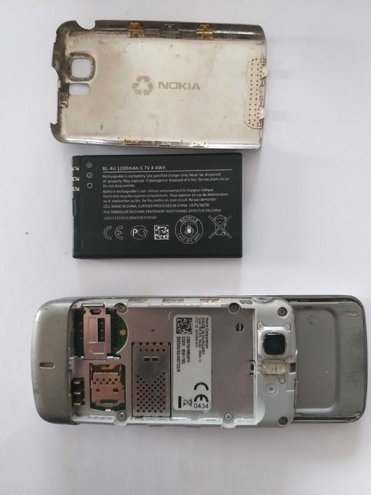 Telemóvel Nokia 6600i slide em bom estado a funcionar e desbloqueado