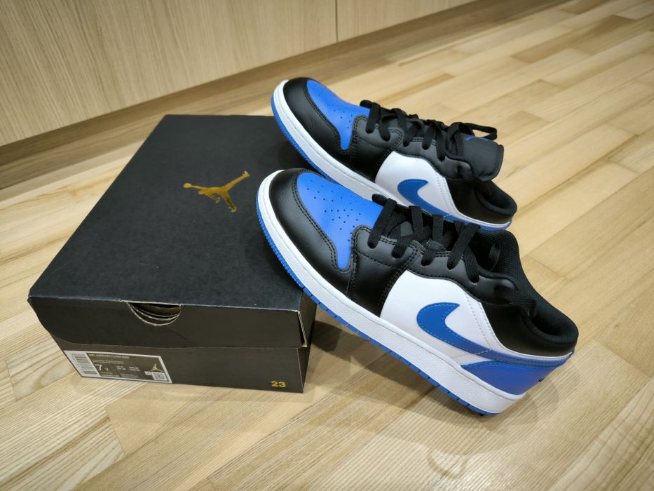 Air Jordan 1 low