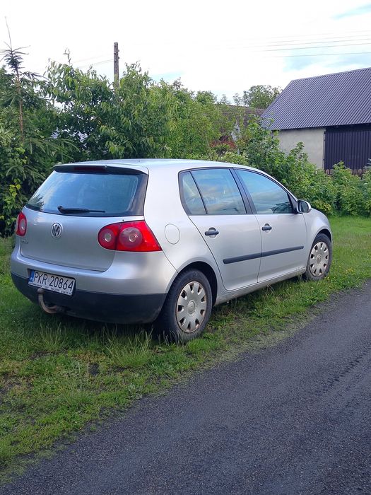 VW Golf V 1,4 Benzyna