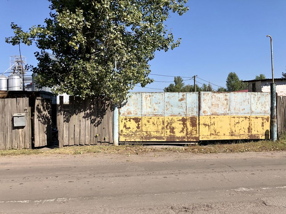 Продаж виробничої бази біля елеватора та залізниці!