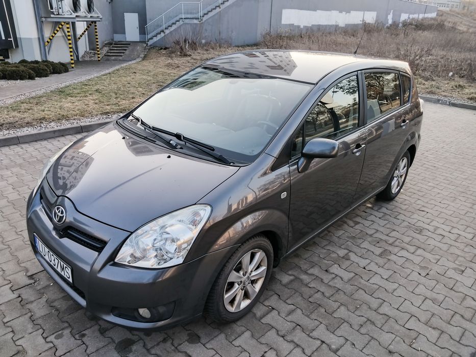 Toyota corolla verso automat skóra 7 osób