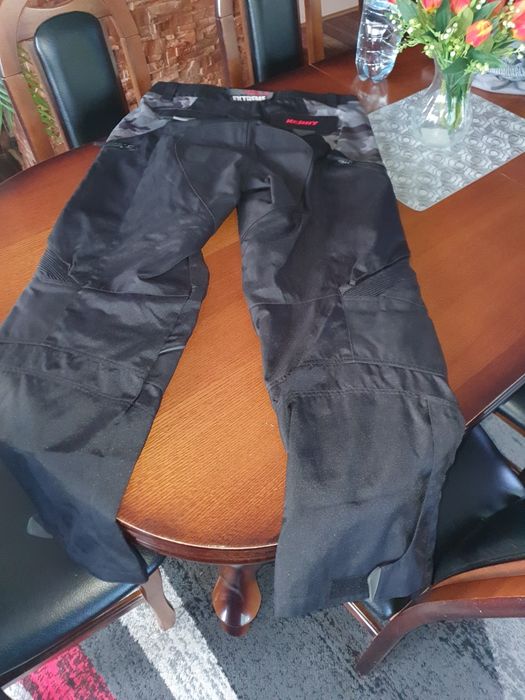 Sprzedam kurtke i spodnie na quada